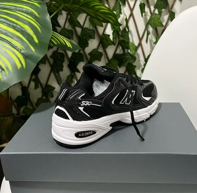 NEW BALANCE 530 NEGRO - Imagen 3
